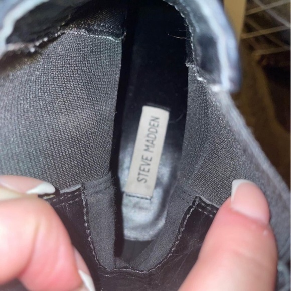 Steve Madden Boots - Picture 2 of 2